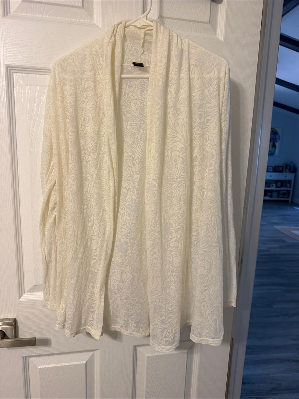 Cream Open-Front Women's Cardigan with Subtle Paisley Texture